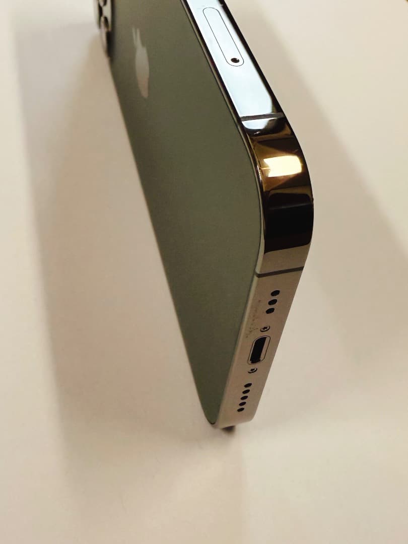 【送料込み】Apple iPhone 12 Pro 256GB グラファイト