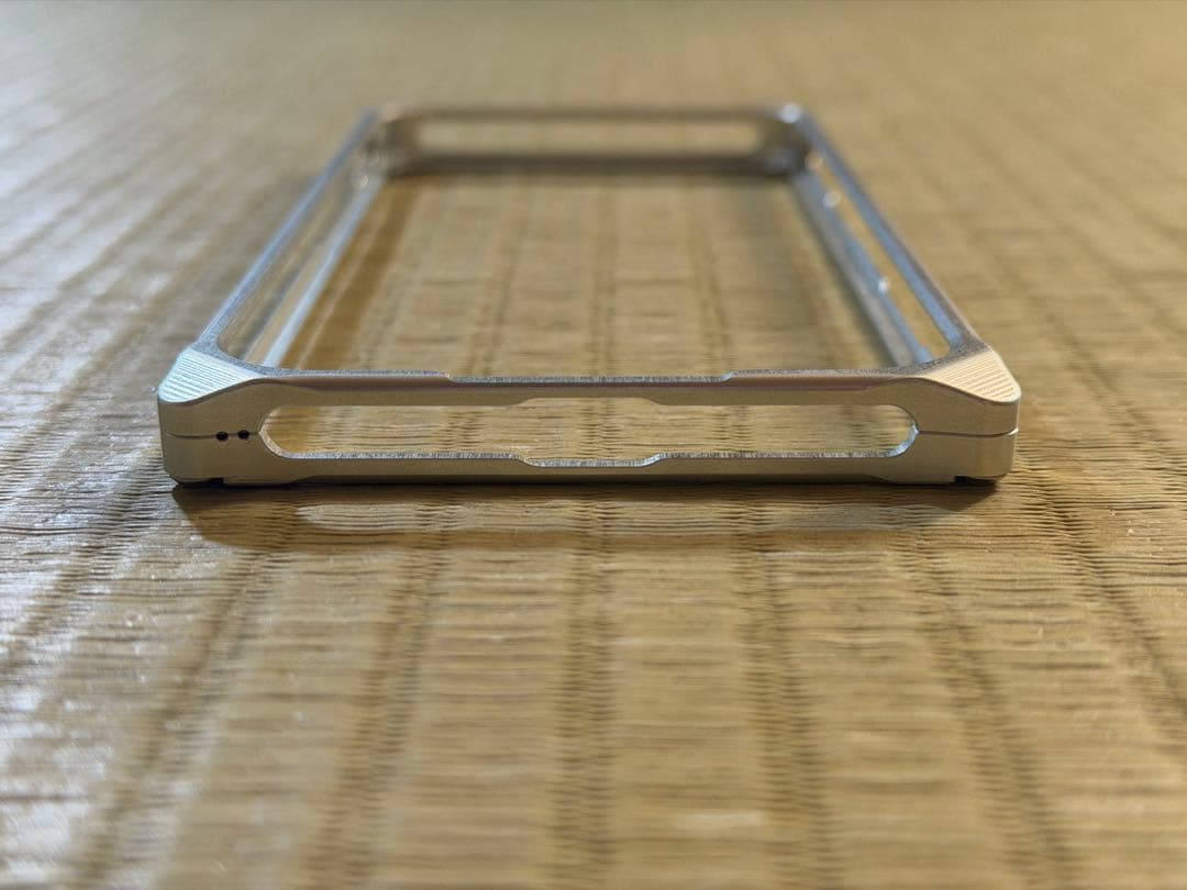 ソリッドバンパー for iPhone16 Pro Max