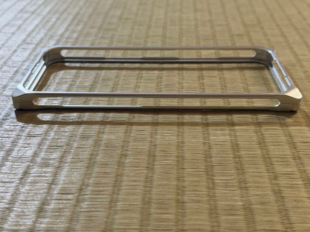 ソリッドバンパー for iPhone16 Pro Max