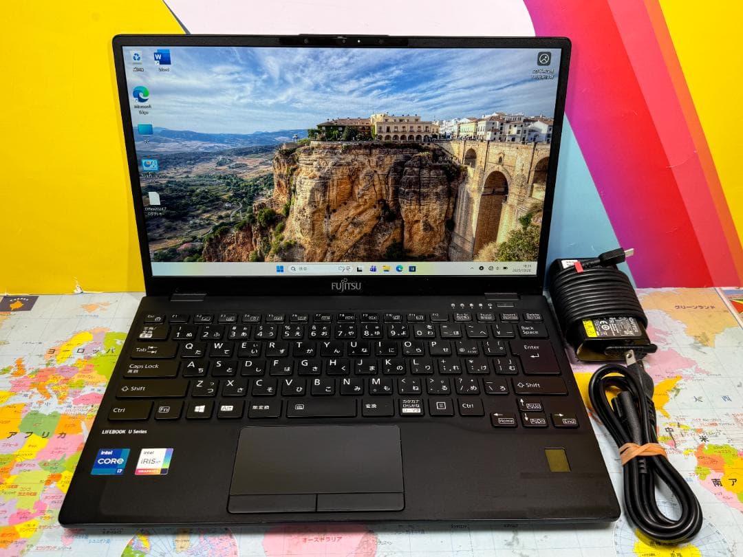 1185G7 富士通 U9311/F 16GB 512GB 13.3型 良品