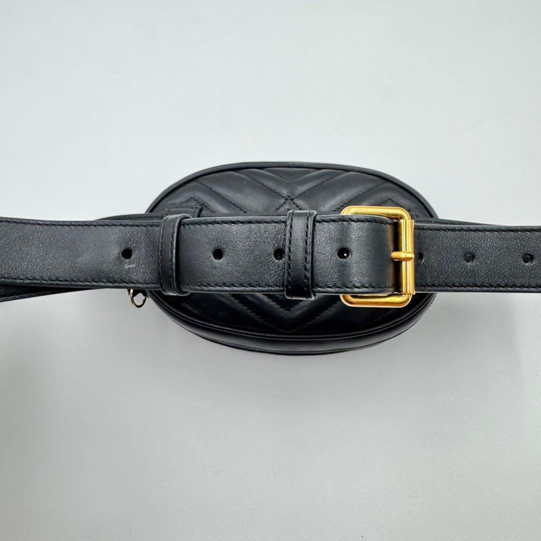 美品✨GUCCI マーモント　ボディバッグ　黒色　ハート　キルティング