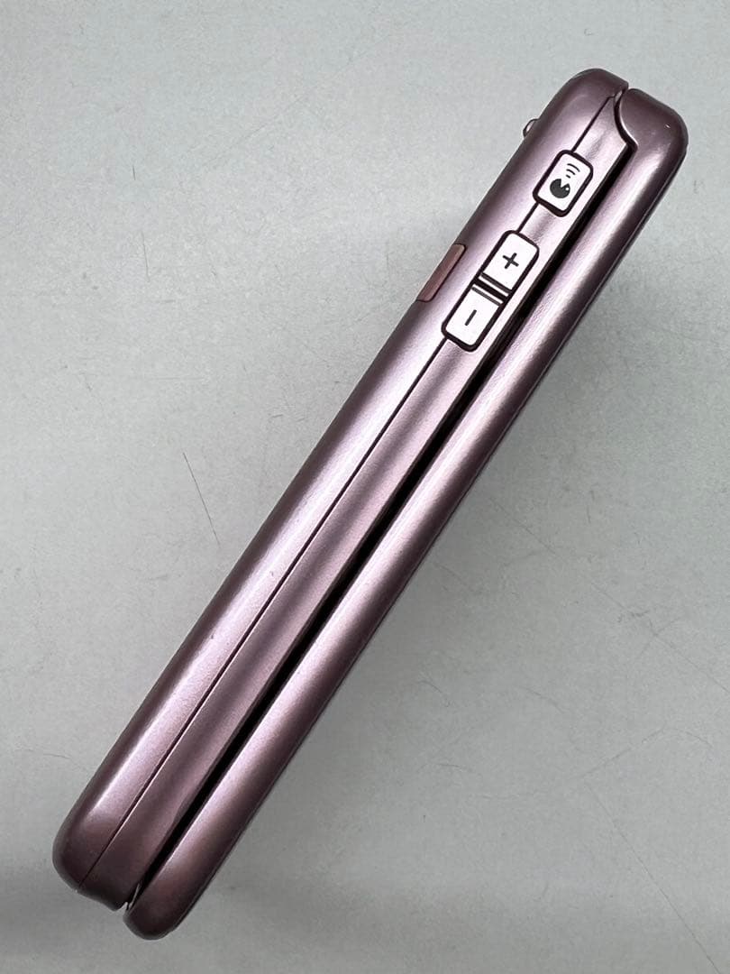 W6A627◆ らくらくホン SIM解除済み F-01M ガラケー 携帯電話