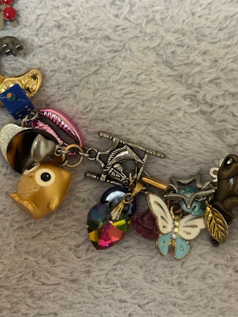 Marland Backus チャームブレスレット