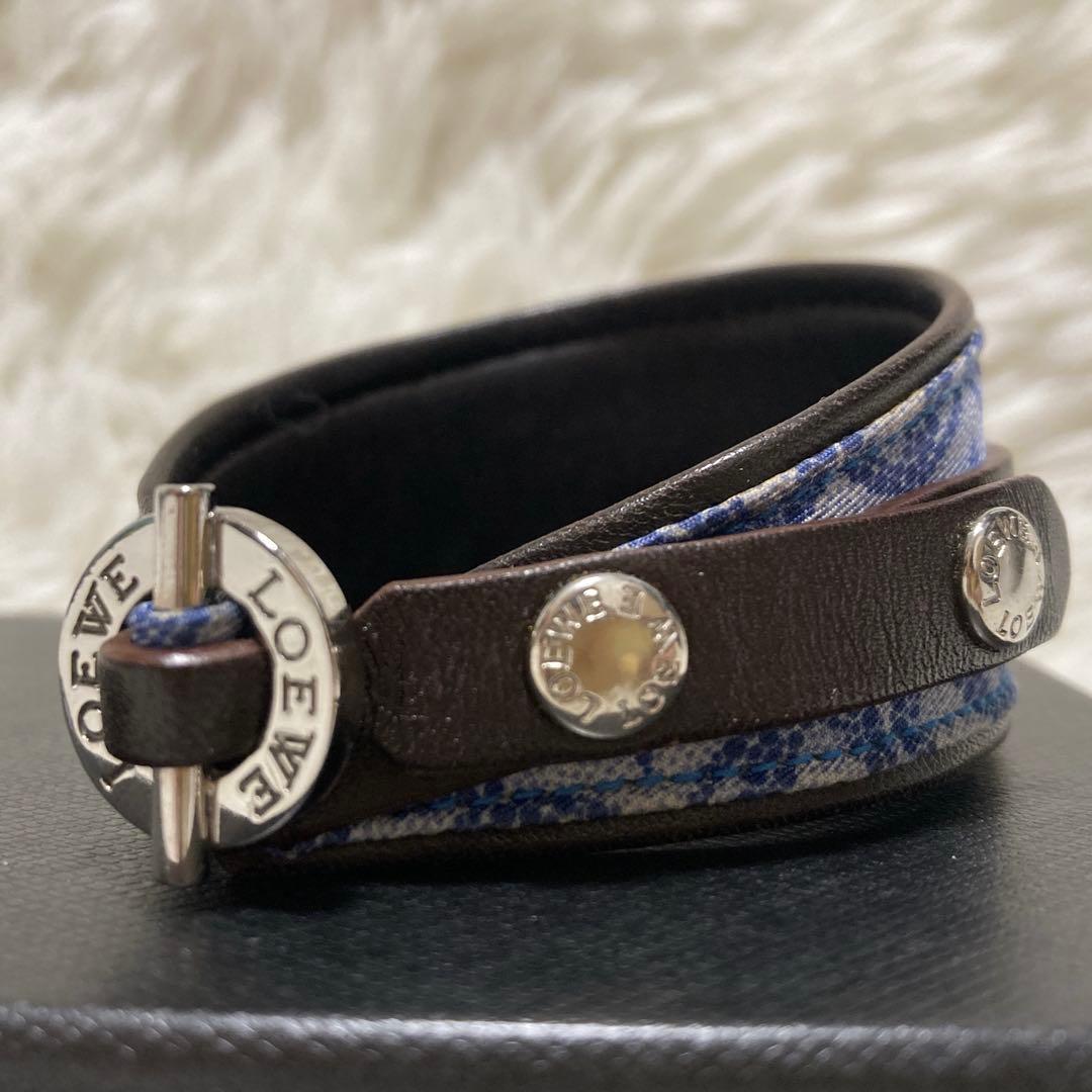 希少✨美品✨ロエベ　バングル　アナグラム　キャンバスレザー　ロゴ金具　青