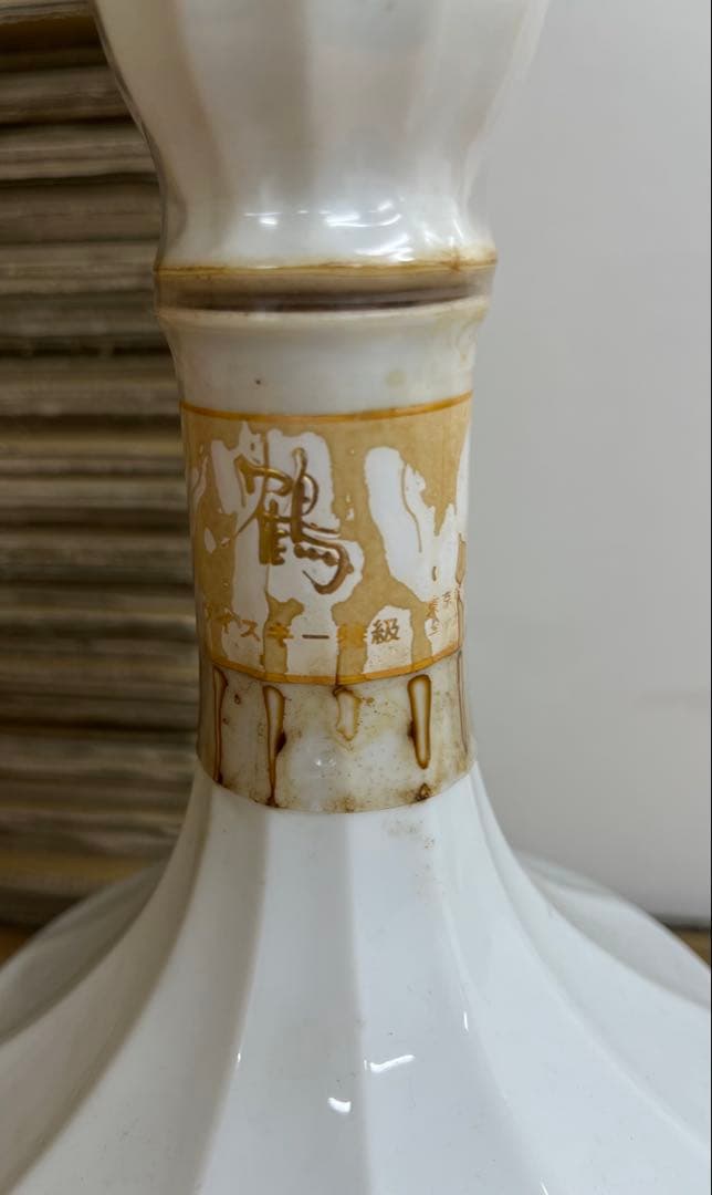 NIKKA 鶴特級ウイスキー 白陶器ボトル 760ml 43%