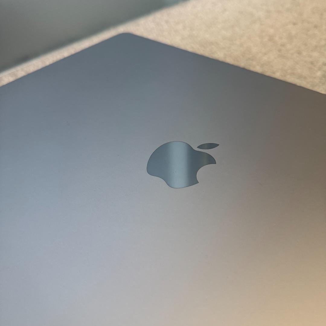 MacBook Pro 16インチ M1Pro 16GB/512GB