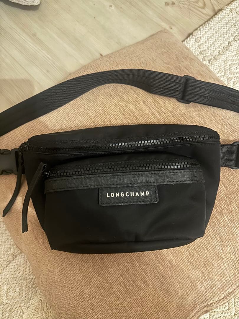 【極美品】LONGCHAMP ボディバッグ　ウエストバッグ