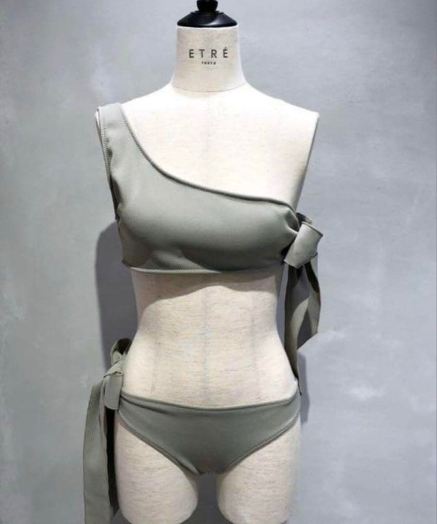 ETRE TOKYO リボンビキニ上下　アリシアスタン