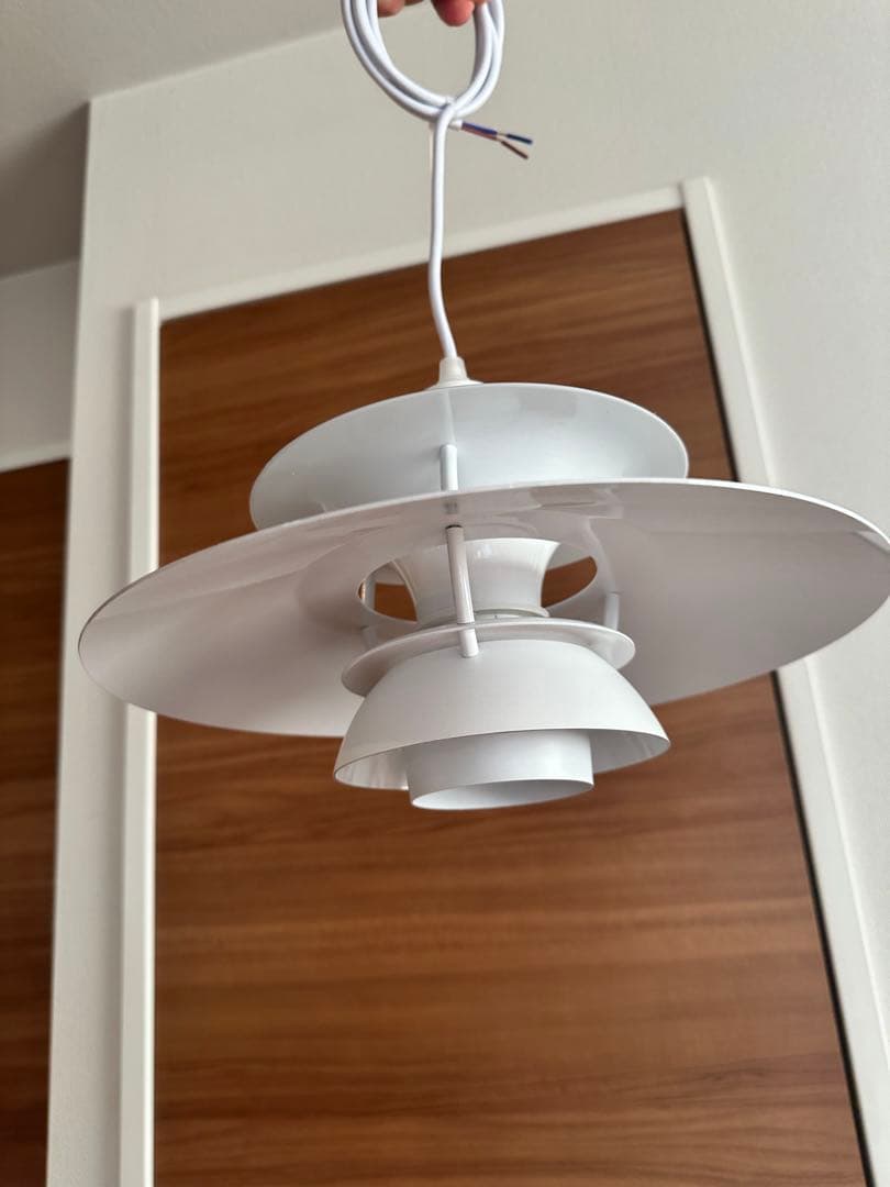 ルイスポールセンph5リプロダクト品　天井照明. B