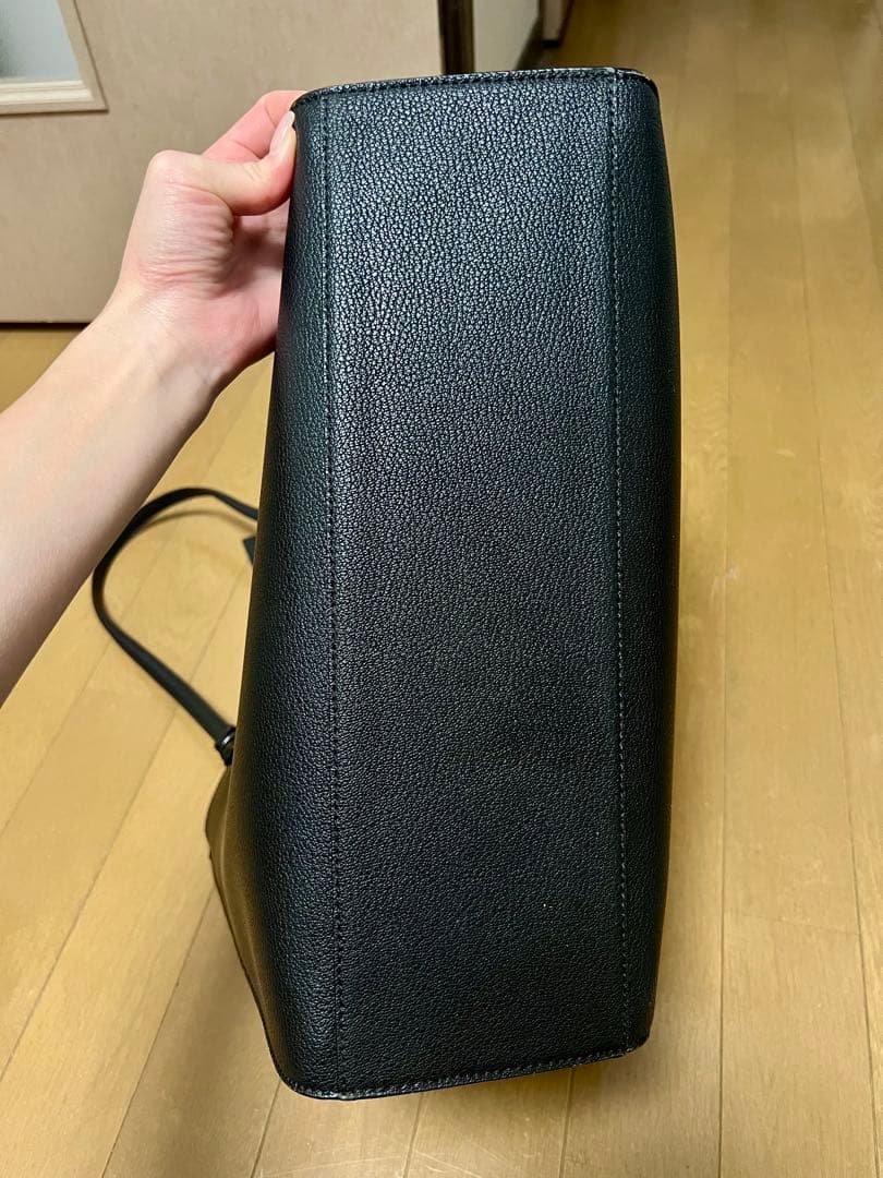 【極美品】CHARLES&KEITH クラシックダブルハンドル トートバッグ