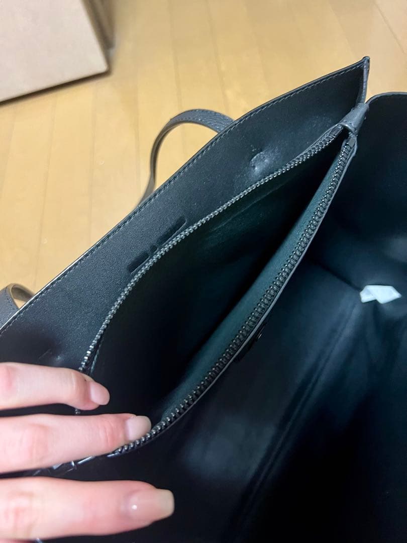 【極美品】CHARLES&KEITH クラシックダブルハンドル トートバッグ