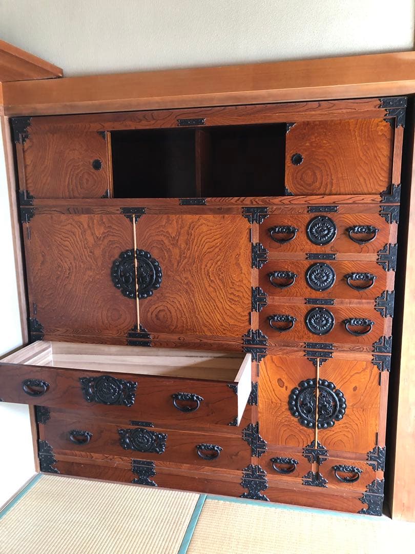 【最終値下げ】桐箪笥 漆塗り 和箪笥