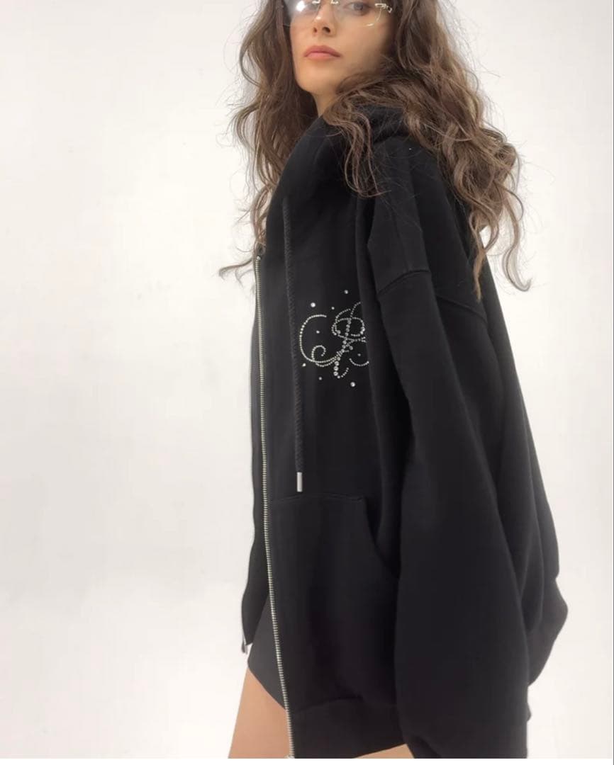 ペリキュールストーンモチーフ パーカー