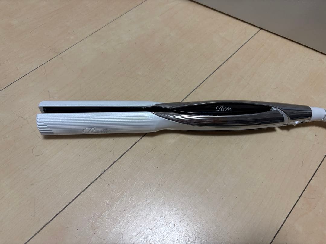 ReFaストレートヘアアイロン Re-AC02A 2023年製　24年購入