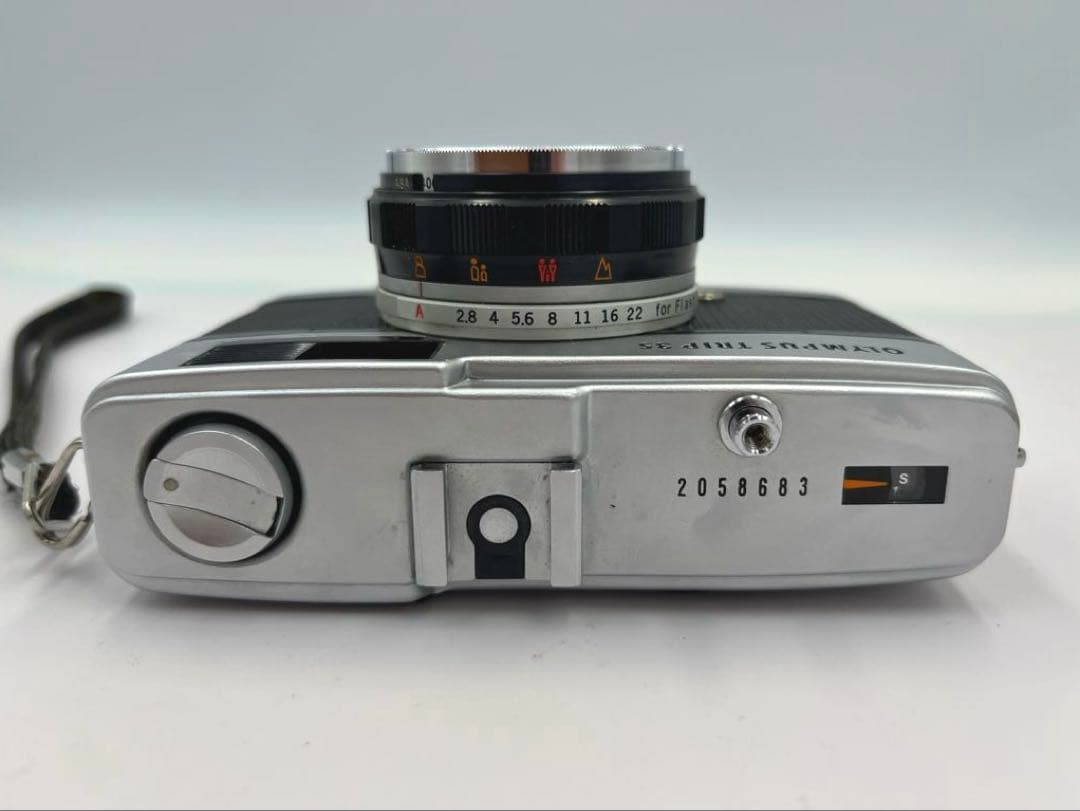 【完動品】OLYMPUS TRIP 35 ・ フィルムカメラ・動作確認済み