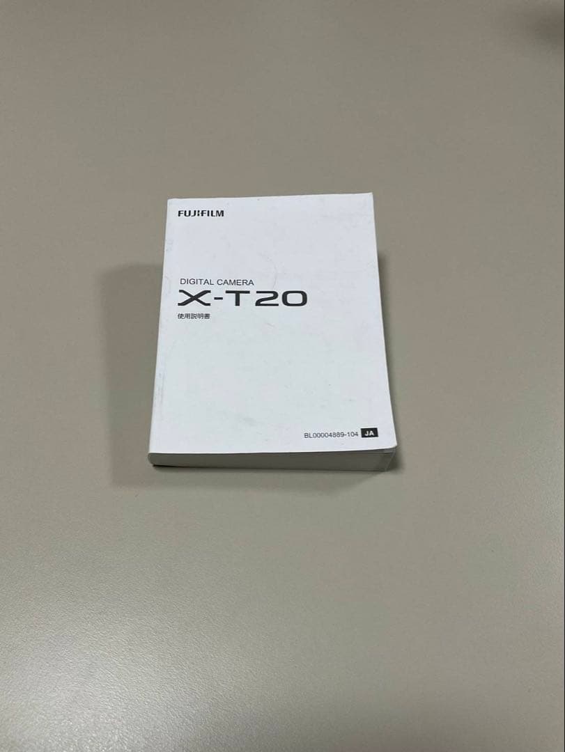 FUJIFILM X-T20 ミラーレスカメラ美品