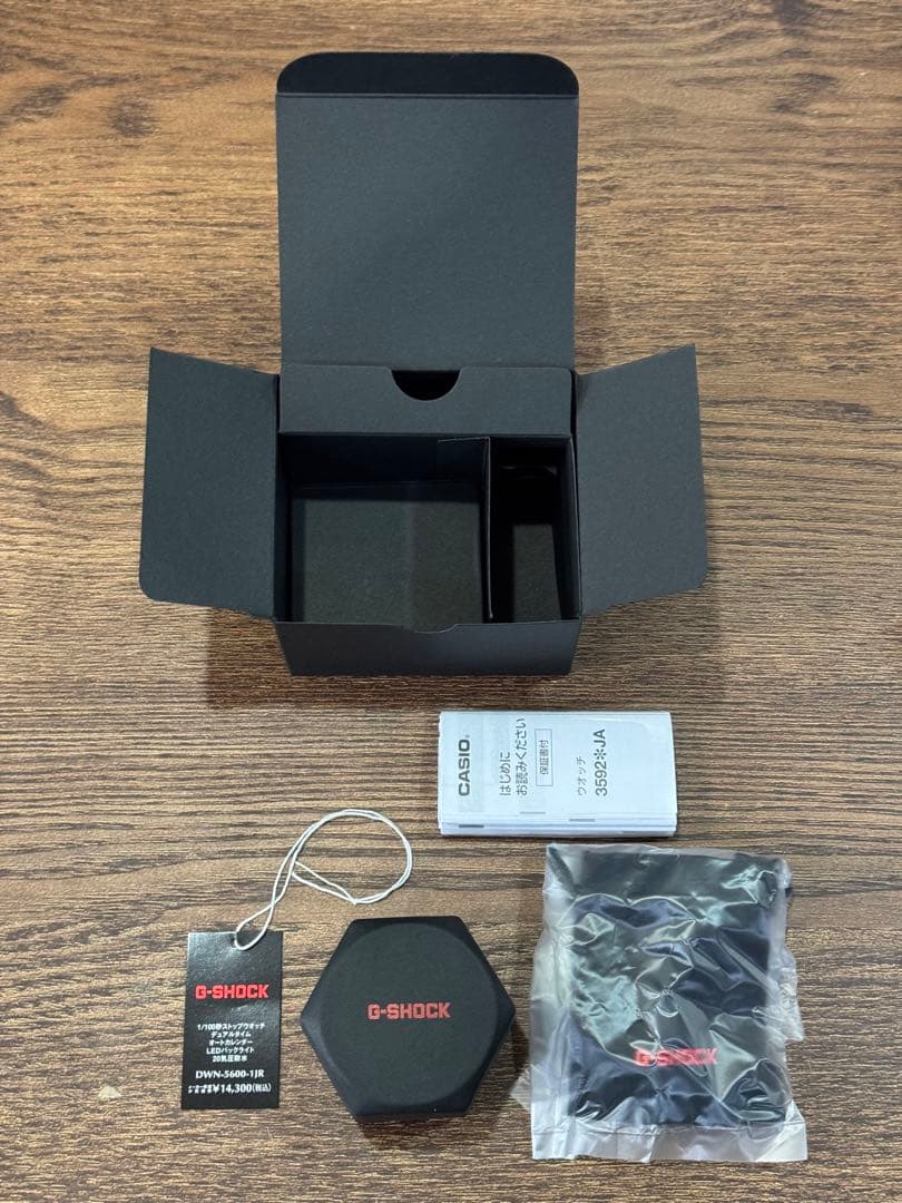 証明書付 CASIO G-SHOCK nano DWN-5600-1JRブラック