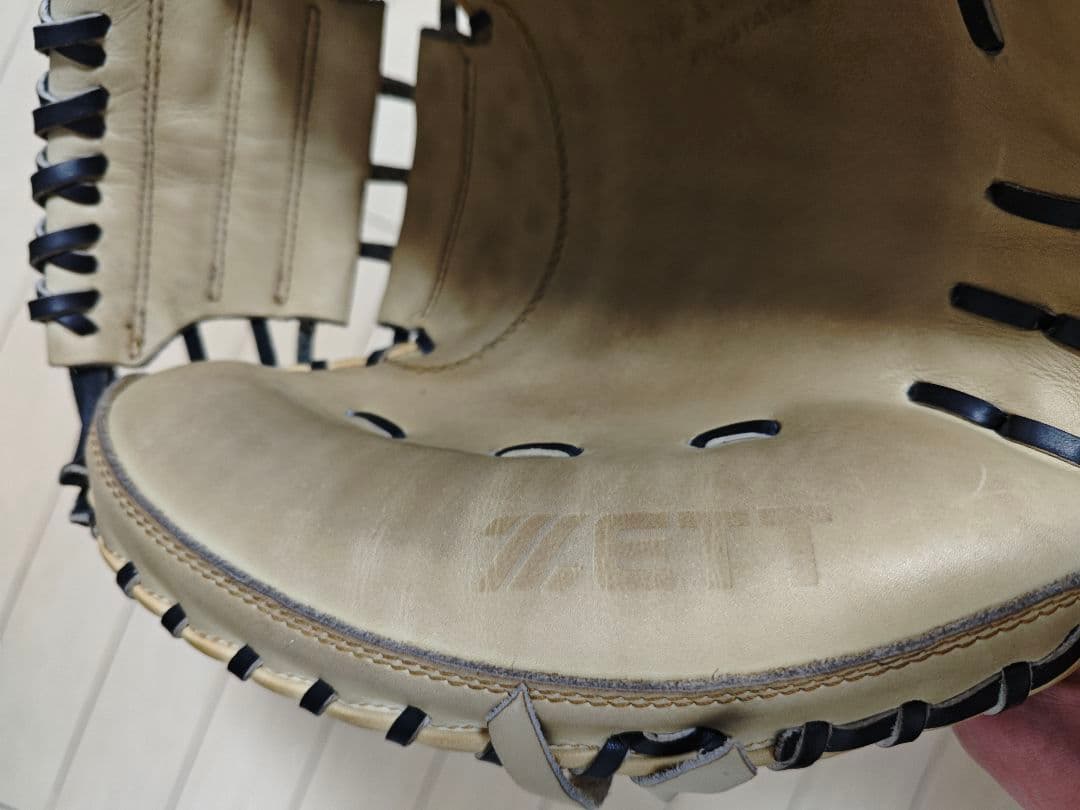 ZETTプロステイタス軟式キャッチャーミット