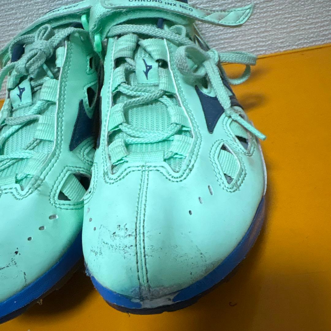 ミズノ　クロノインクスネオ　26.5cm