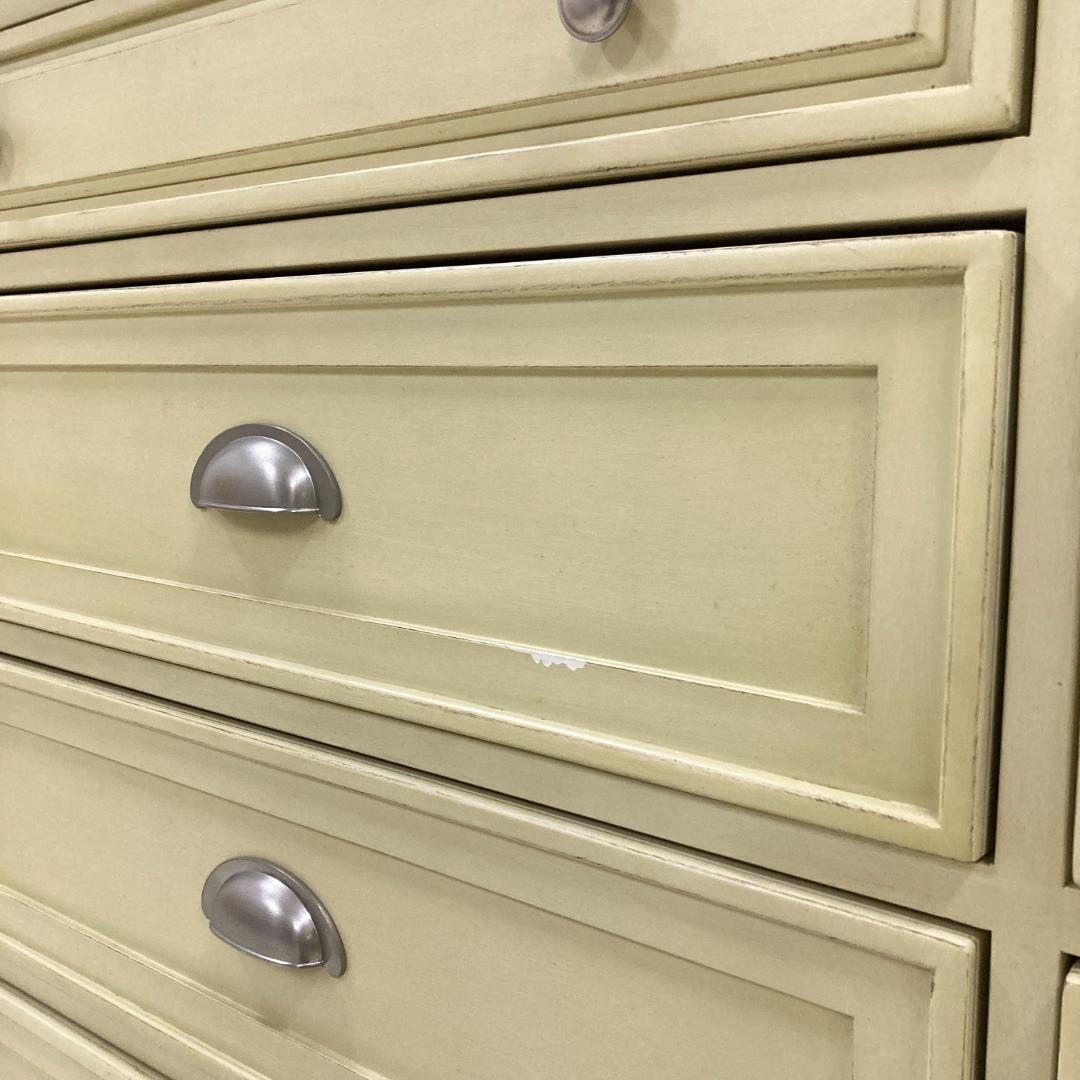 ASHLEY アシュレイ　アンティーク調　４段　チェスト　サイドボード　収納