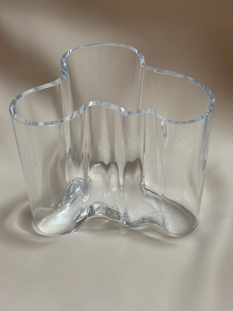 イッタラ アルヴァ・アアルト ベース 花瓶 95mm クリア 