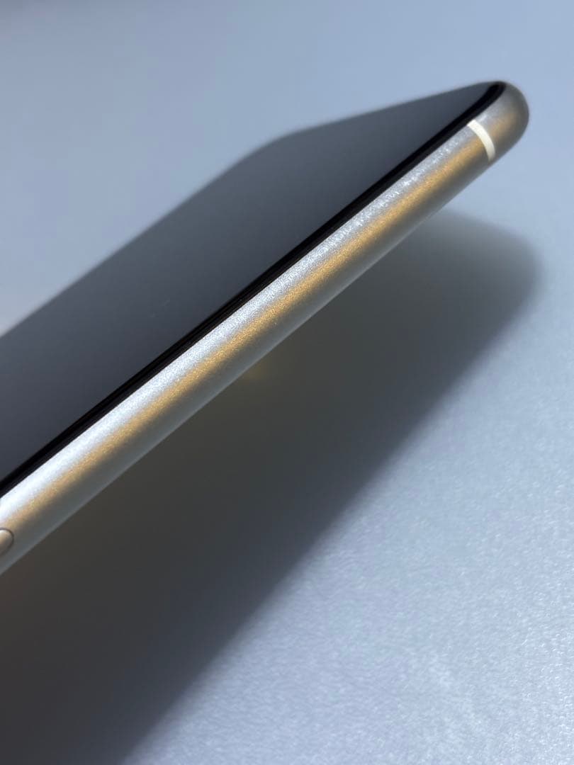 Apple iPhone 11 ホワイト 本体　128GB SIMフリー