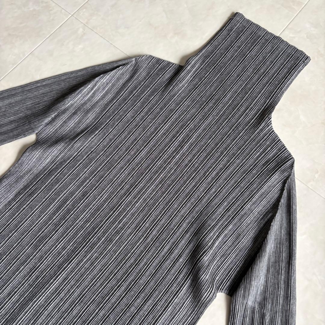 PLEATS PLEASE ハイネック長袖プリーツカットソー チャコール 3