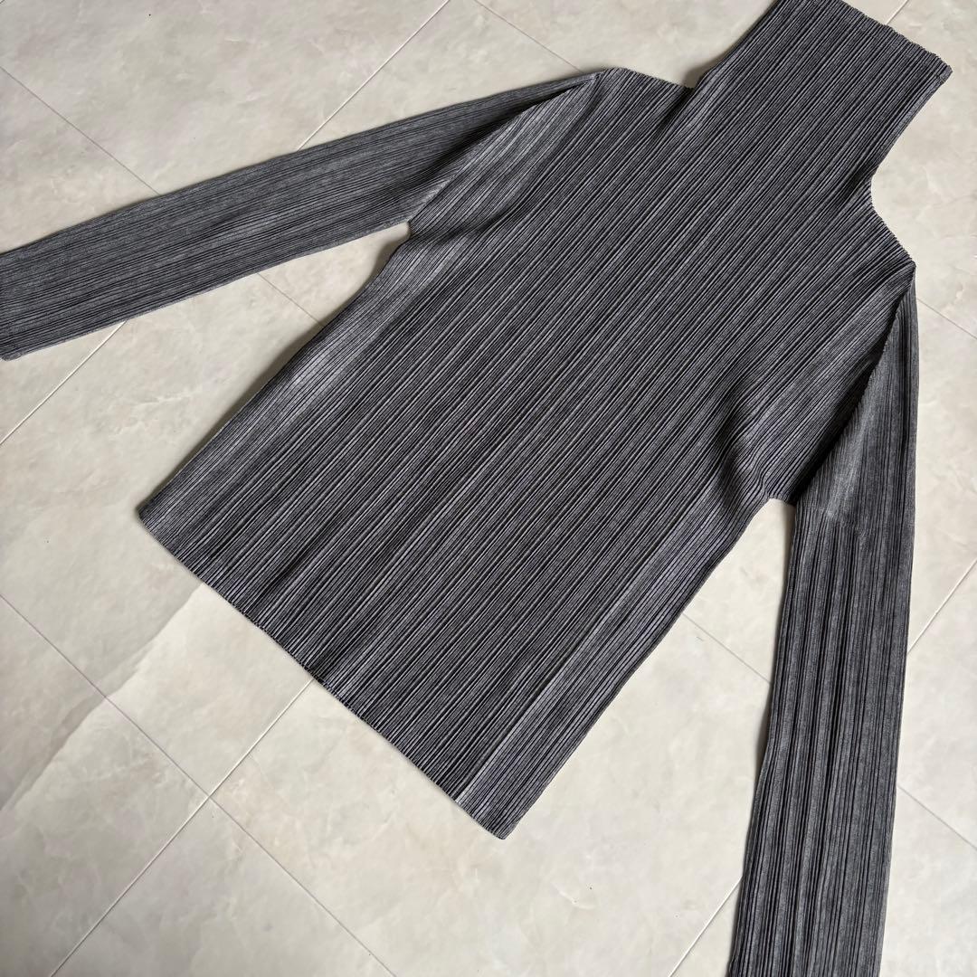 PLEATS PLEASE ハイネック長袖プリーツカットソー チャコール 3