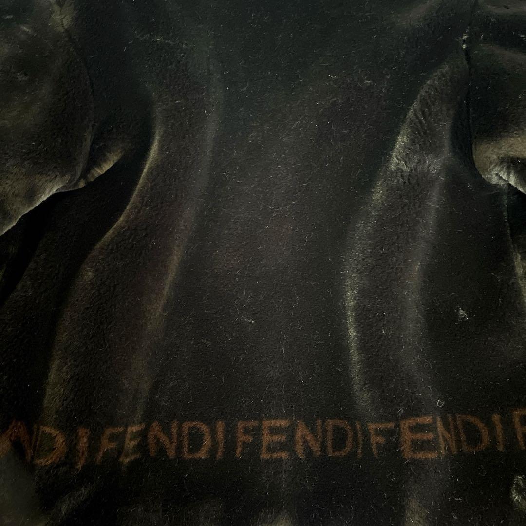 週末セール‼️ FENDI フェンディ ロゴラインデザイン エコファーコート