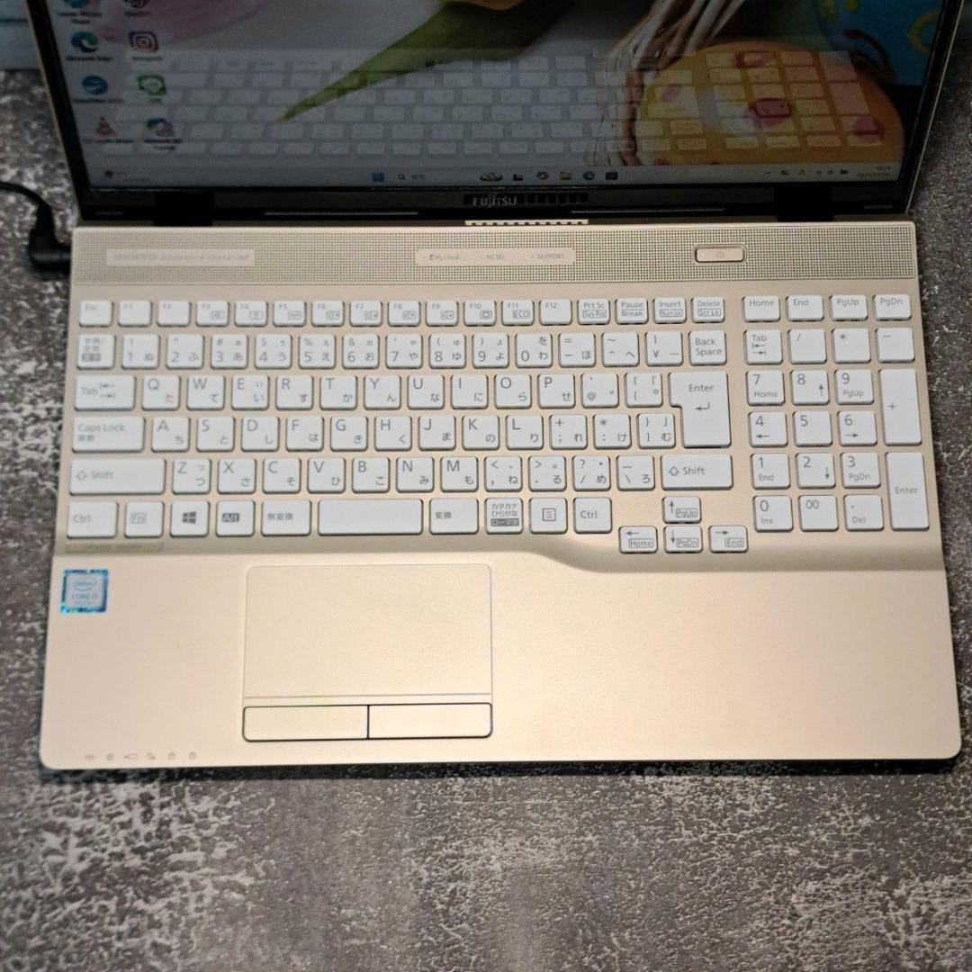 G74 第7世代i3/SSD 富士通ノートパソコン Windows11 FHD