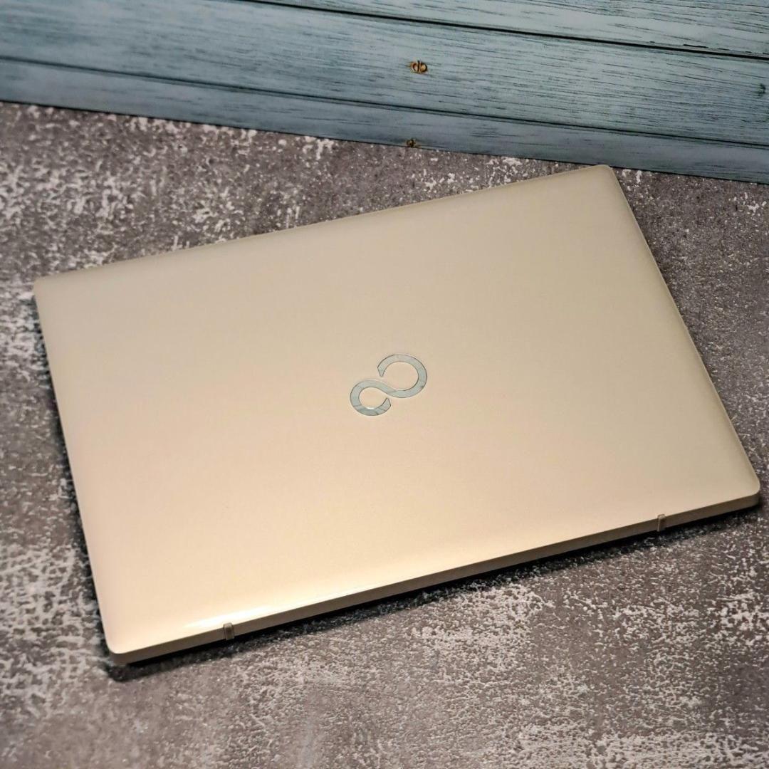 G74 第7世代i3/SSD 富士通ノートパソコン Windows11 FHD