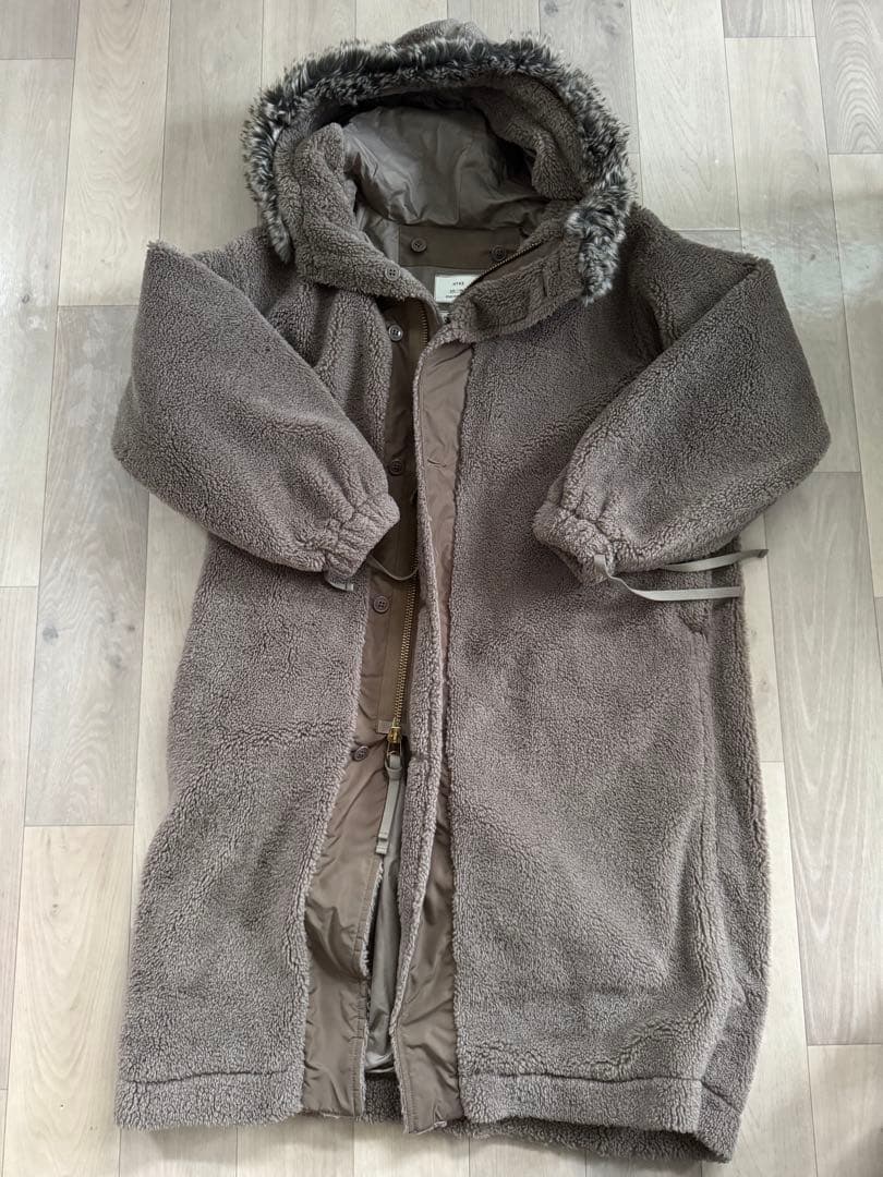 HYKE ボアフードコート