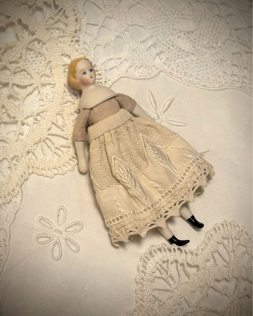 極小チャイナヘッドドール*パリアンドール*9.5cm*ブロンドヘアミニチュア