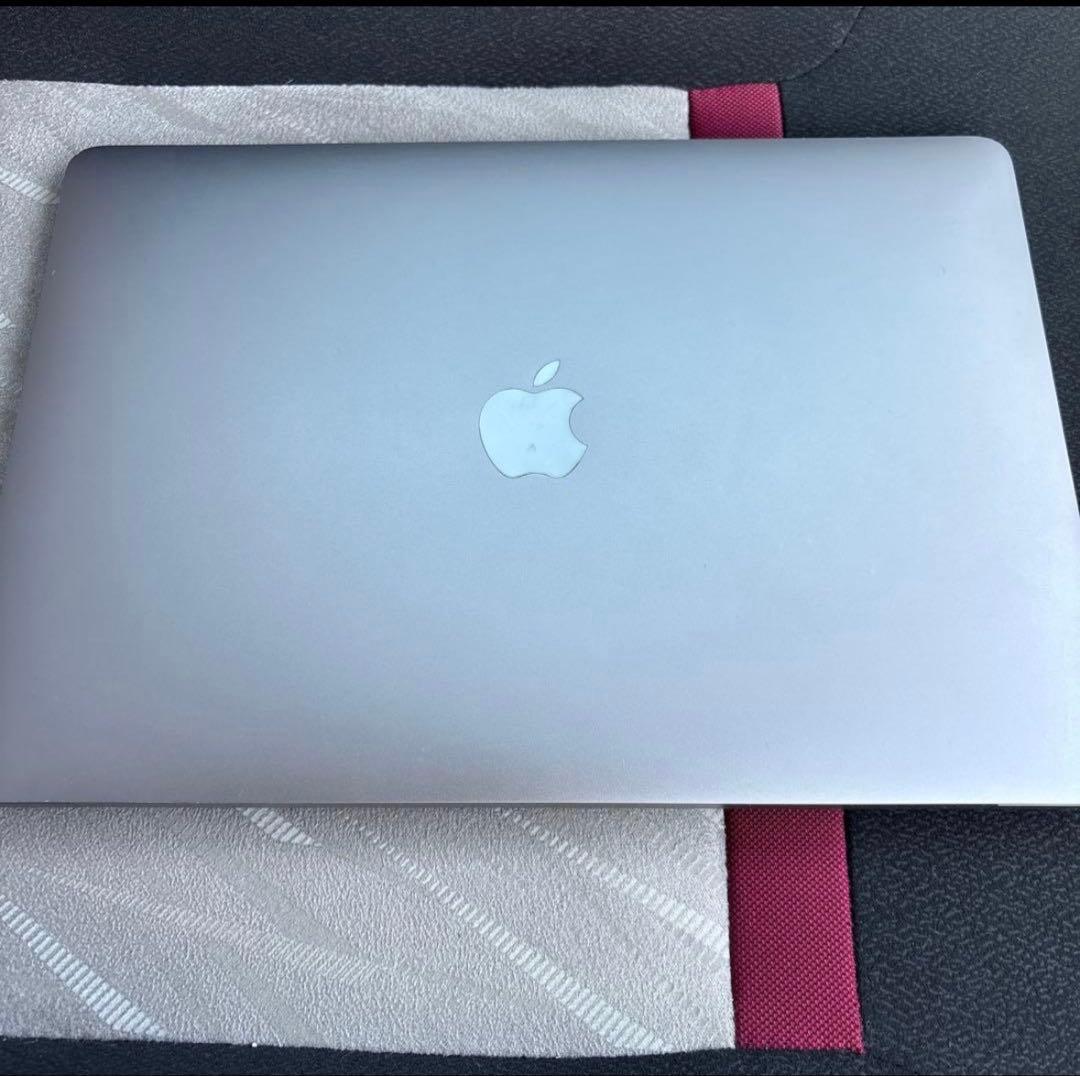 エミ様限定　MacBook