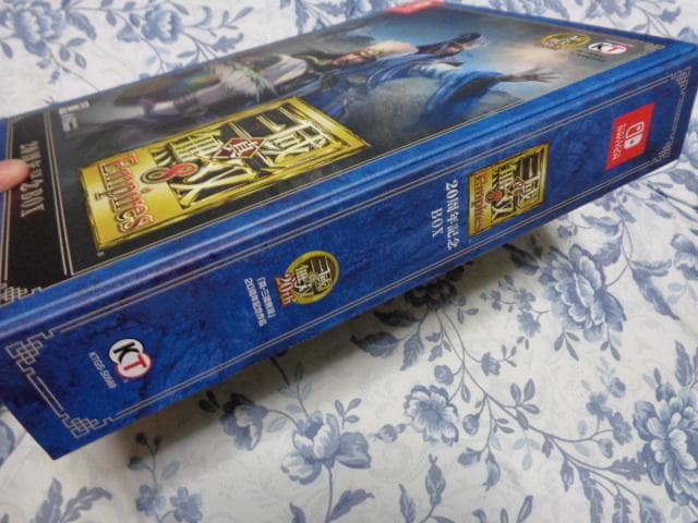 ニンテンドースイッチ 真 三國無双8 Empires 20周年記念BOX