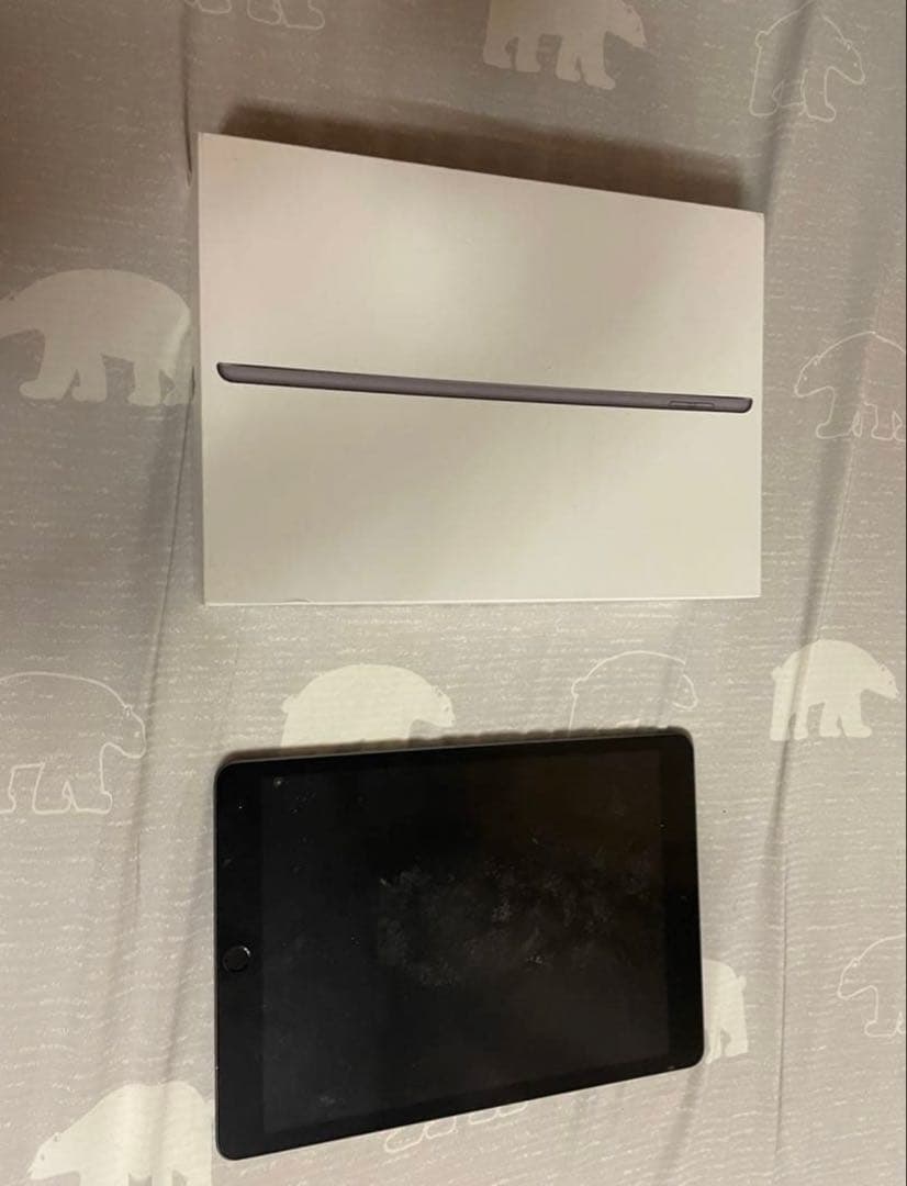 iPad Wi-Fiモデル　第7世代　128GB