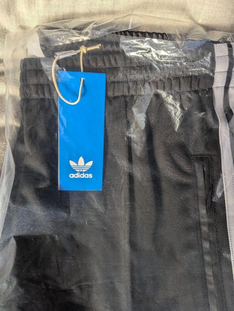 アディダス adidas ワイドシルエット ジャージトラックパンツ 新品 XL