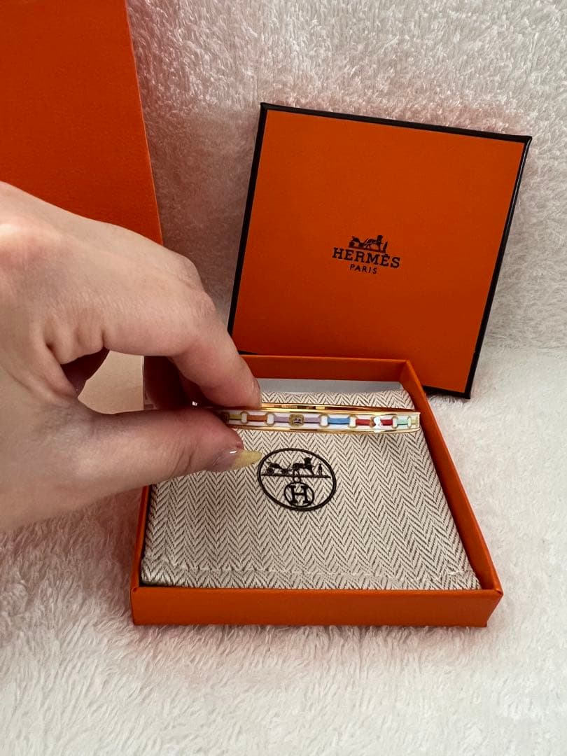 HERMES ゴールド バングル