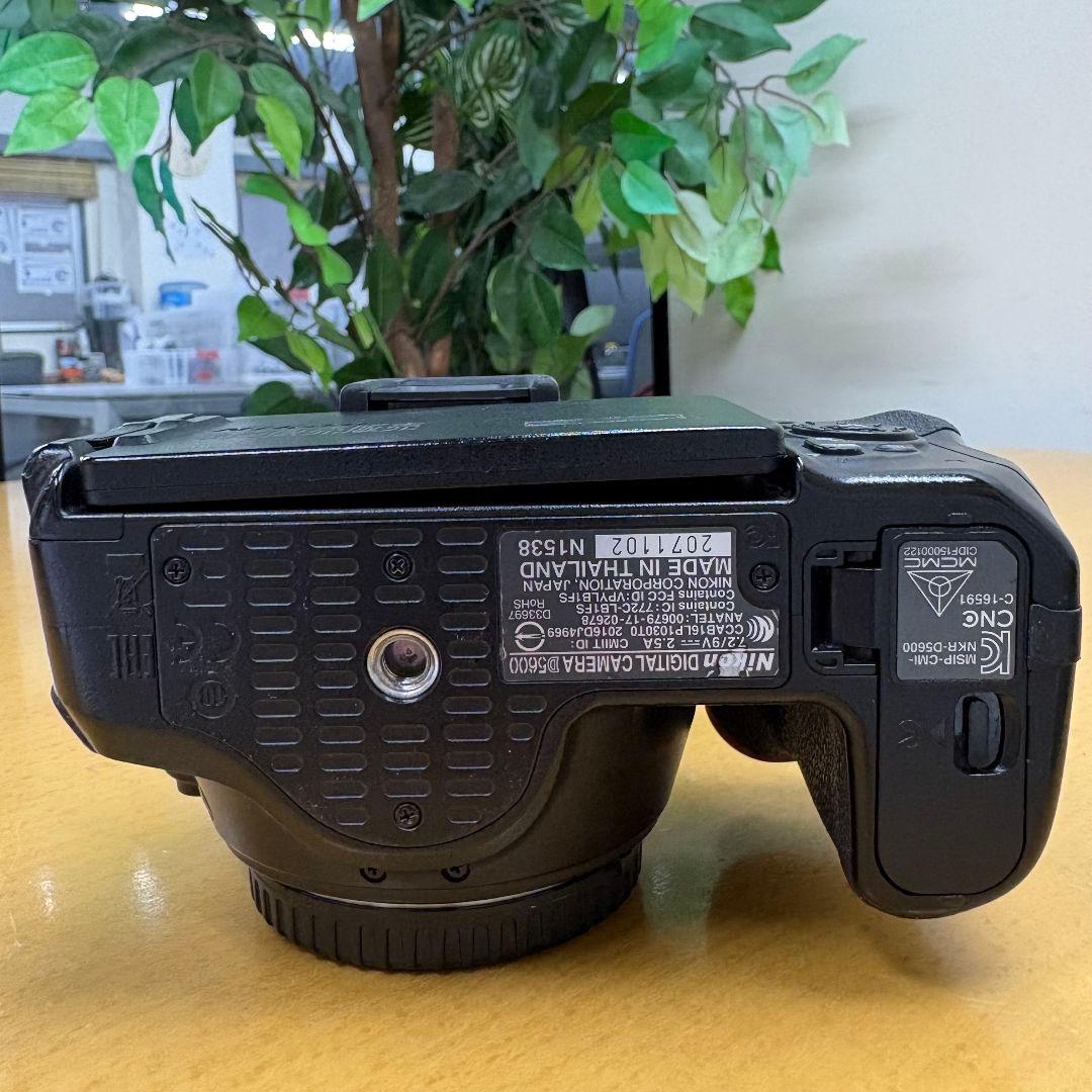 【中古品】Nikon D5600