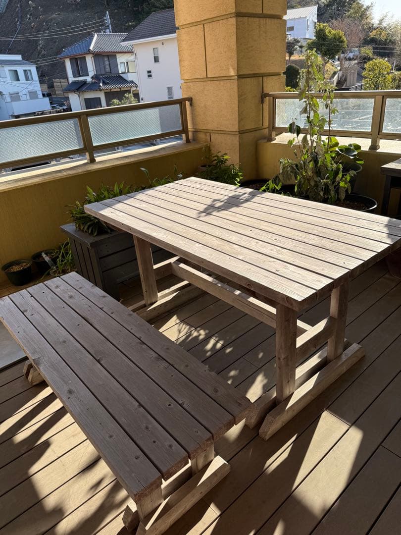 木製ガーデンテーブル