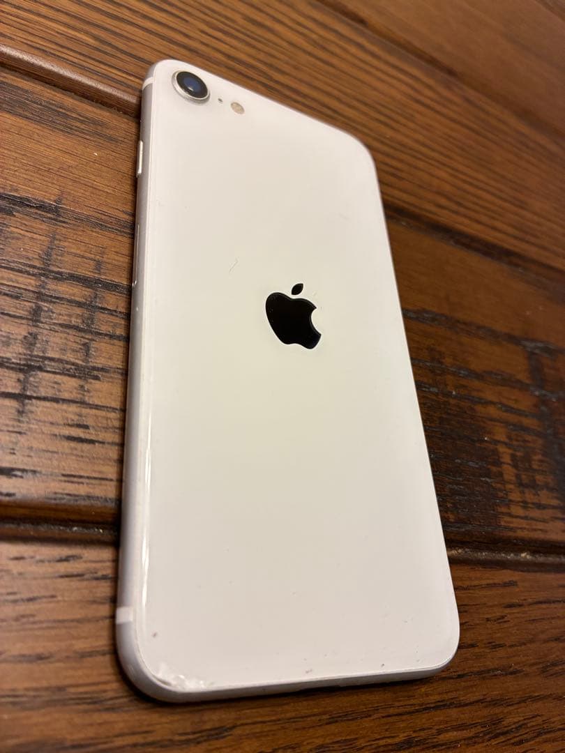 iPhone SE2 本体 美品 カバー&ゴリラガラス付