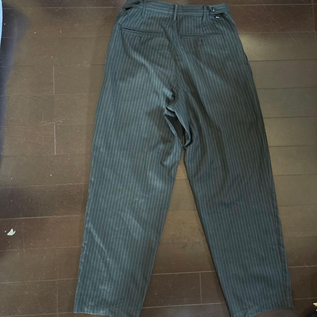 パンツ STUSSY STRIPED VOLUME PLEATED TROUSER