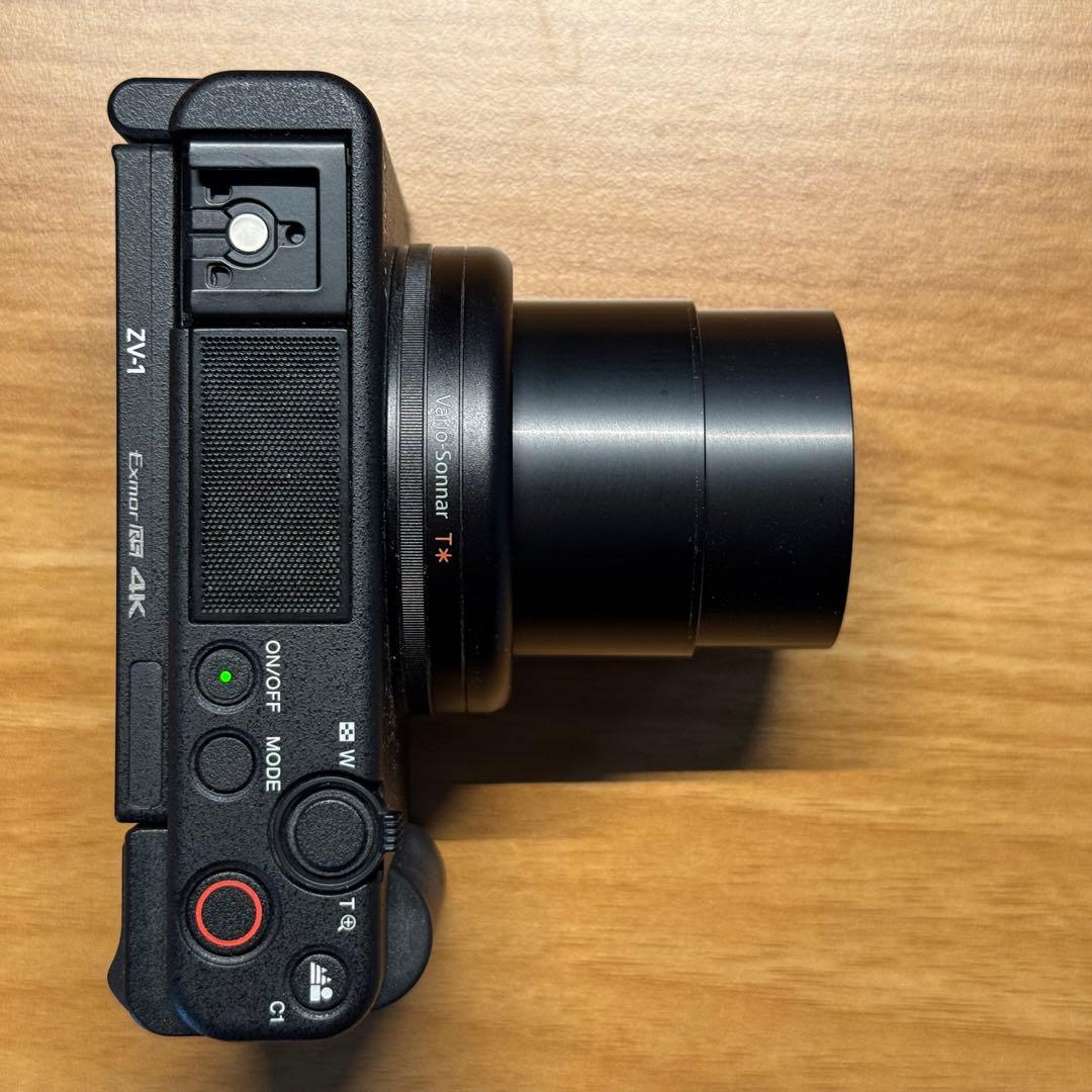 【美品】SONY VLOGCAM ZV-1本体+シューティンググリップ