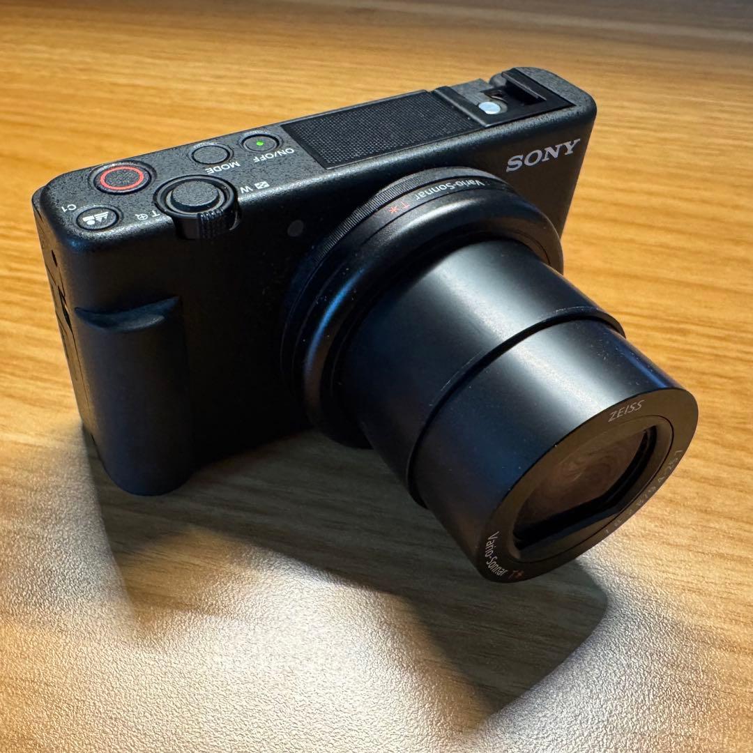 【美品】SONY VLOGCAM ZV-1本体+シューティンググリップ