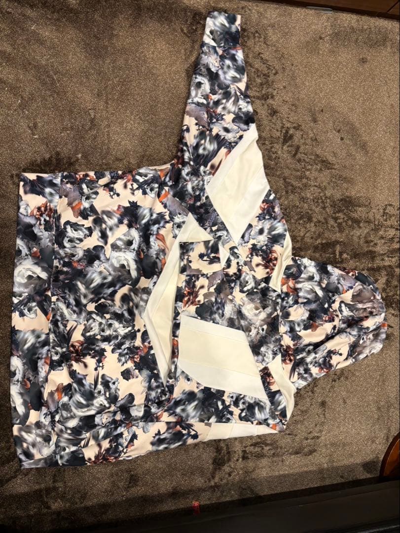 BALMUNG あのちゃん着用　グラフィックジャージーハイネックビックパーカー