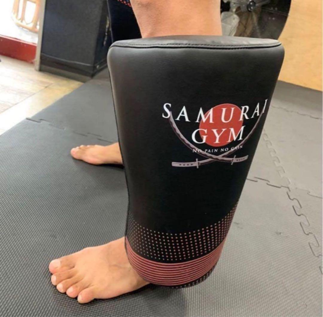 カーフキックミット 左右利用できます