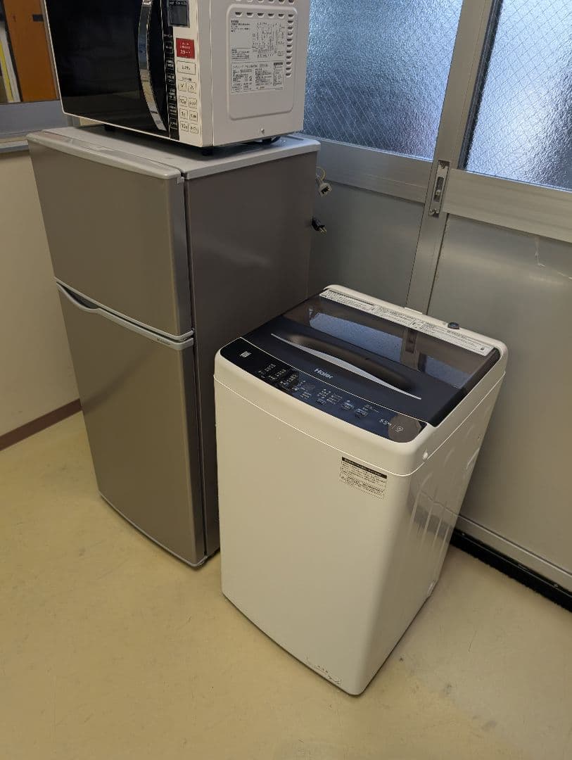 美品2022年製(オーブンレンジ18年製)※一部地域配送設置無料その他地域相談可