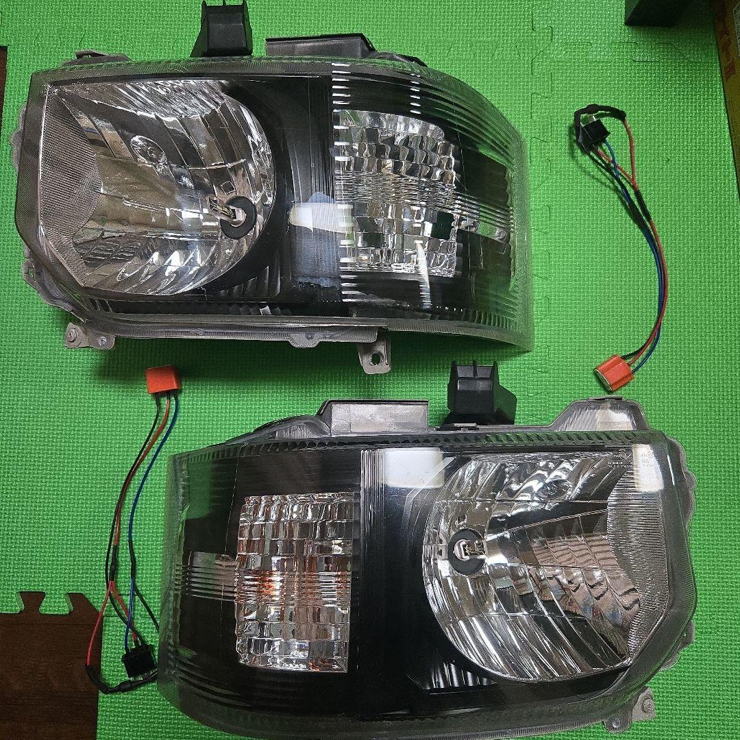 ハイエースヘッドライトセット