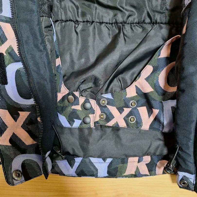 【chica】新品未使用 ROXY ロキシー スノーボードウェア Mサイズ
