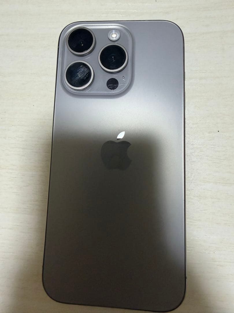Apple iPhone 15Pro グラファイト 本体